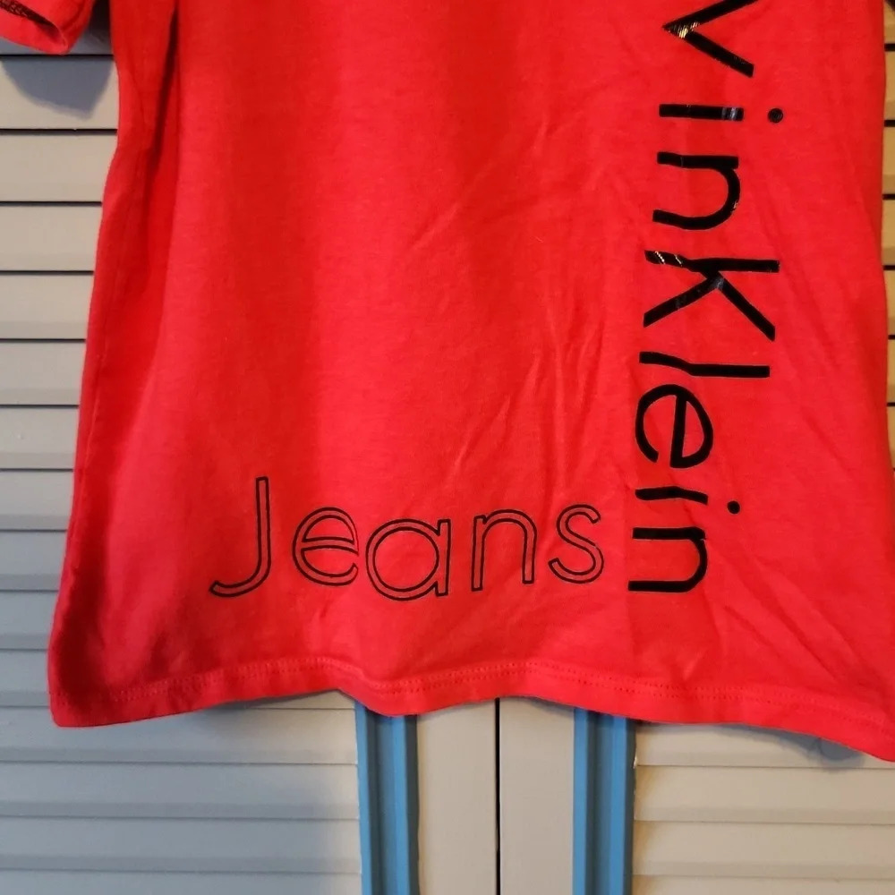Calvin Klein Red Tee Shirt - Picture 4 of 11